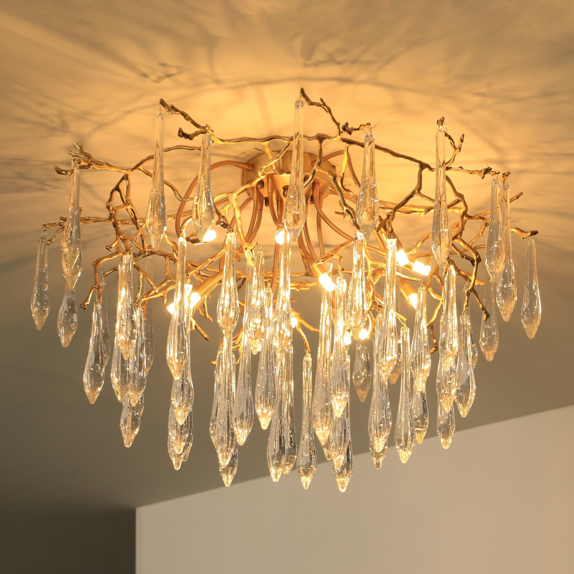 Teardrop Round Crystal Ceiling Lamp - Lumpaz