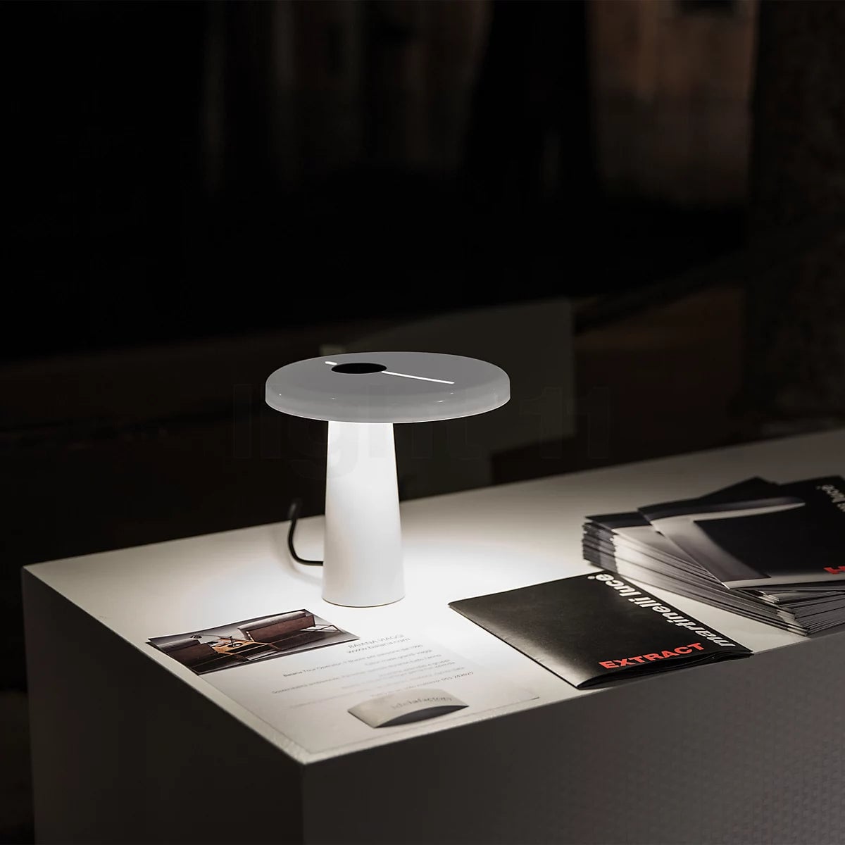 Hoop LED Table Lamp - Lumpaz