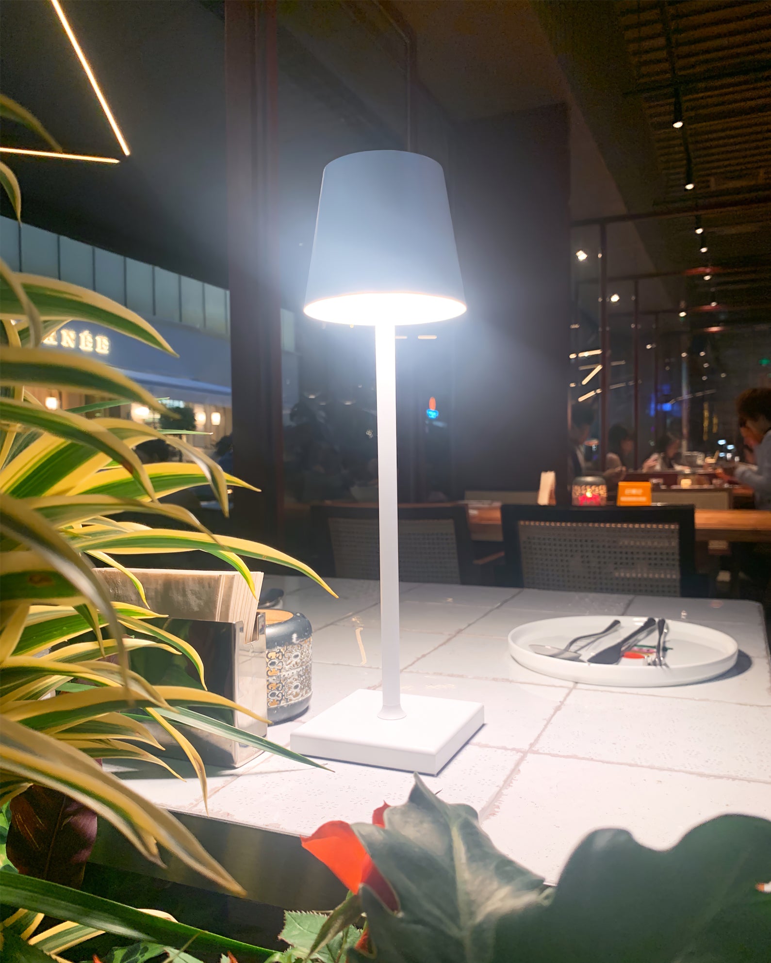 Poldina Built-in Battery Table Lamp - Lumpaz