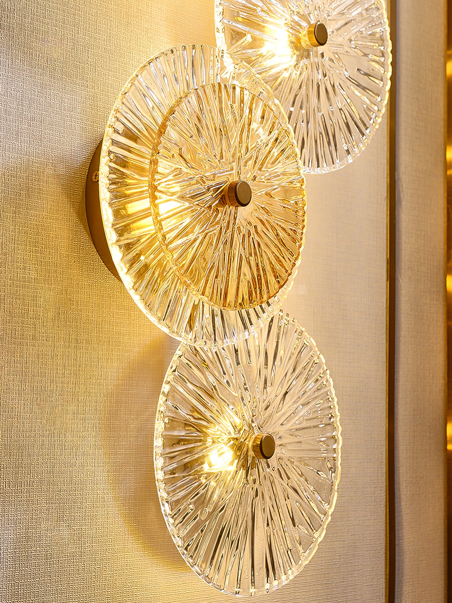 Lotus Leaves Wall Lamp - Lumpaz