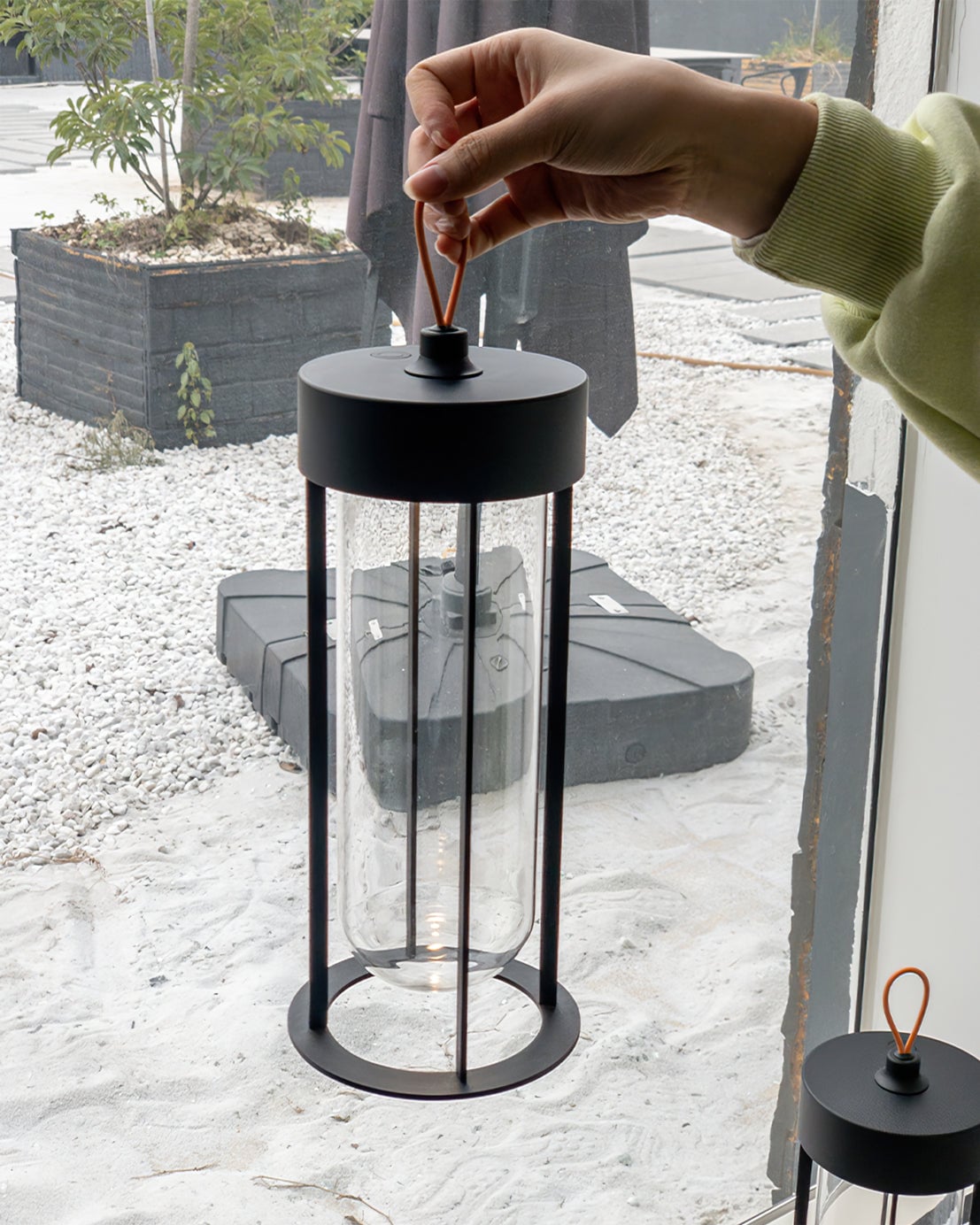 Vitro Built-in Battery Table Lamp - Lumpaz