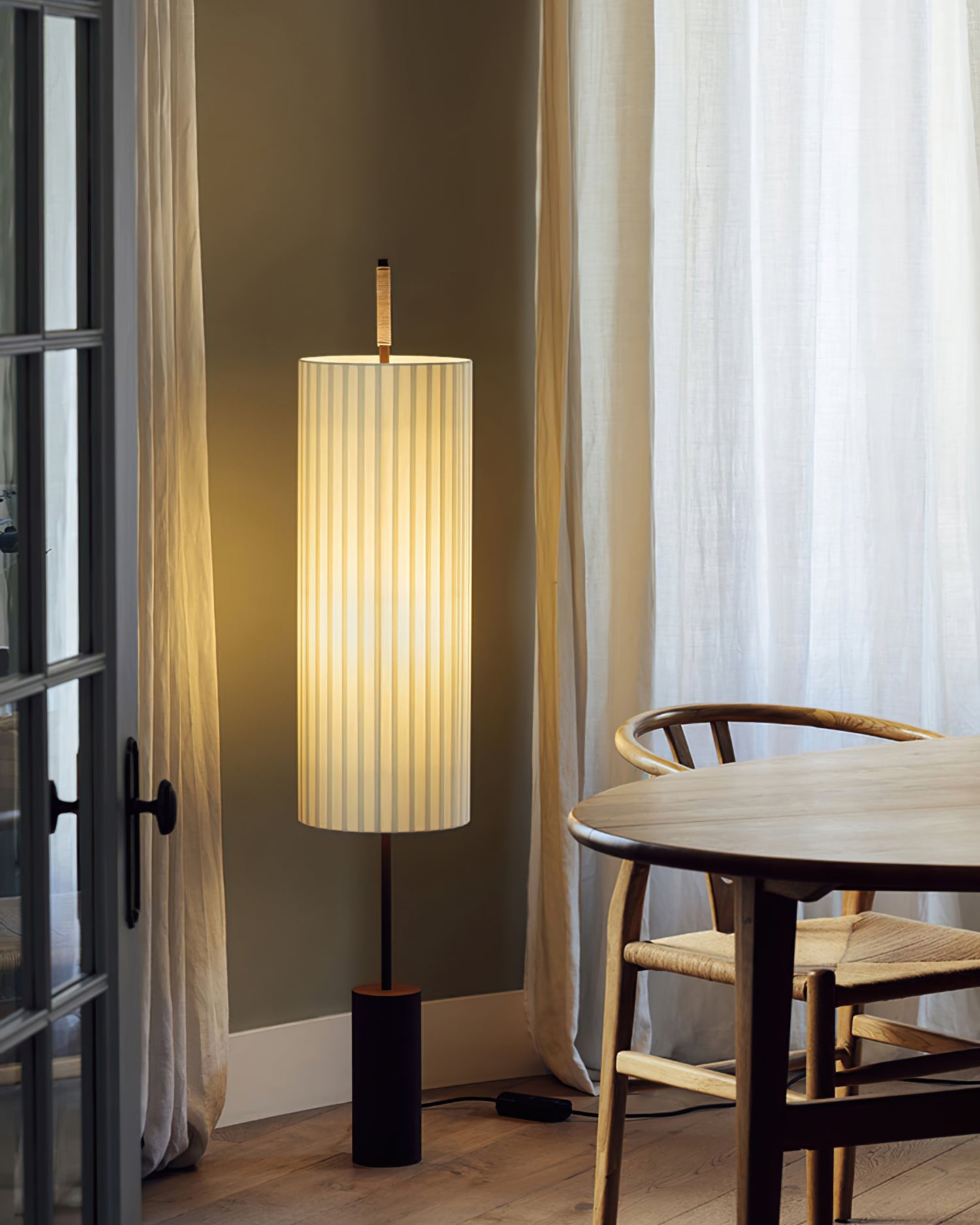 Dorica Floor Lamp - Lumpaz