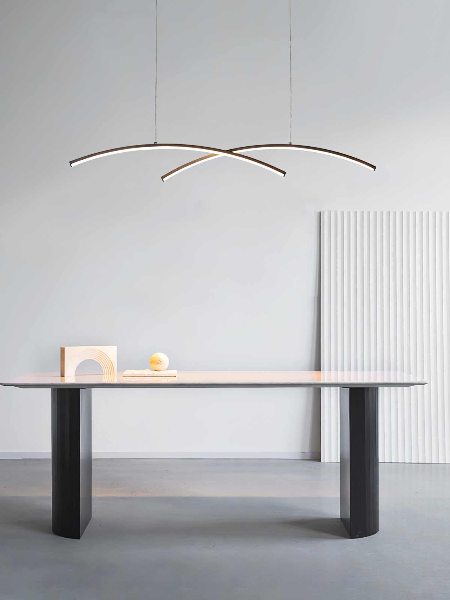 Oscillating Strip Island Chandelier - Lumpaz