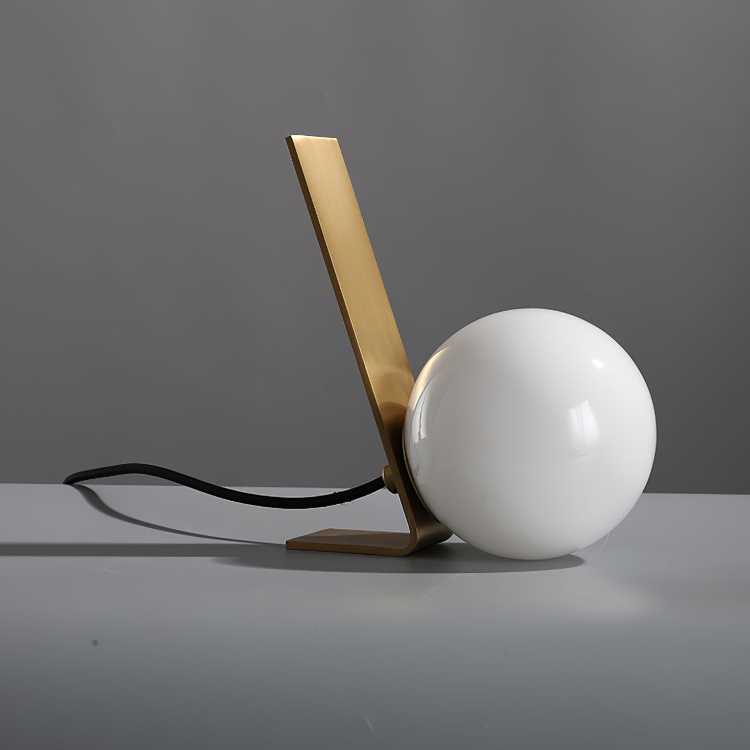 Daphne Table Lamp - Lumpaz