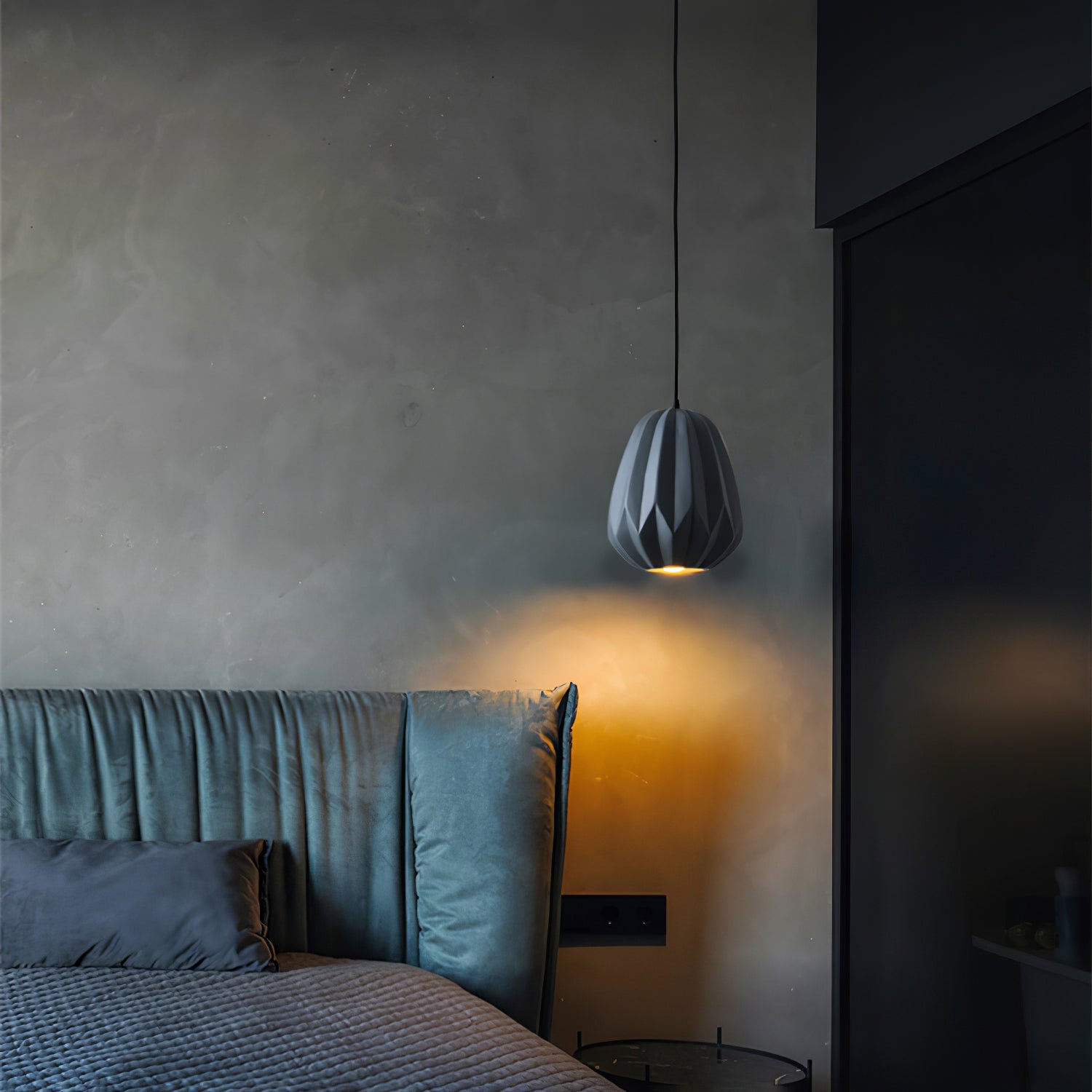 Papaya Resin Pendant Lamp - Lumpaz