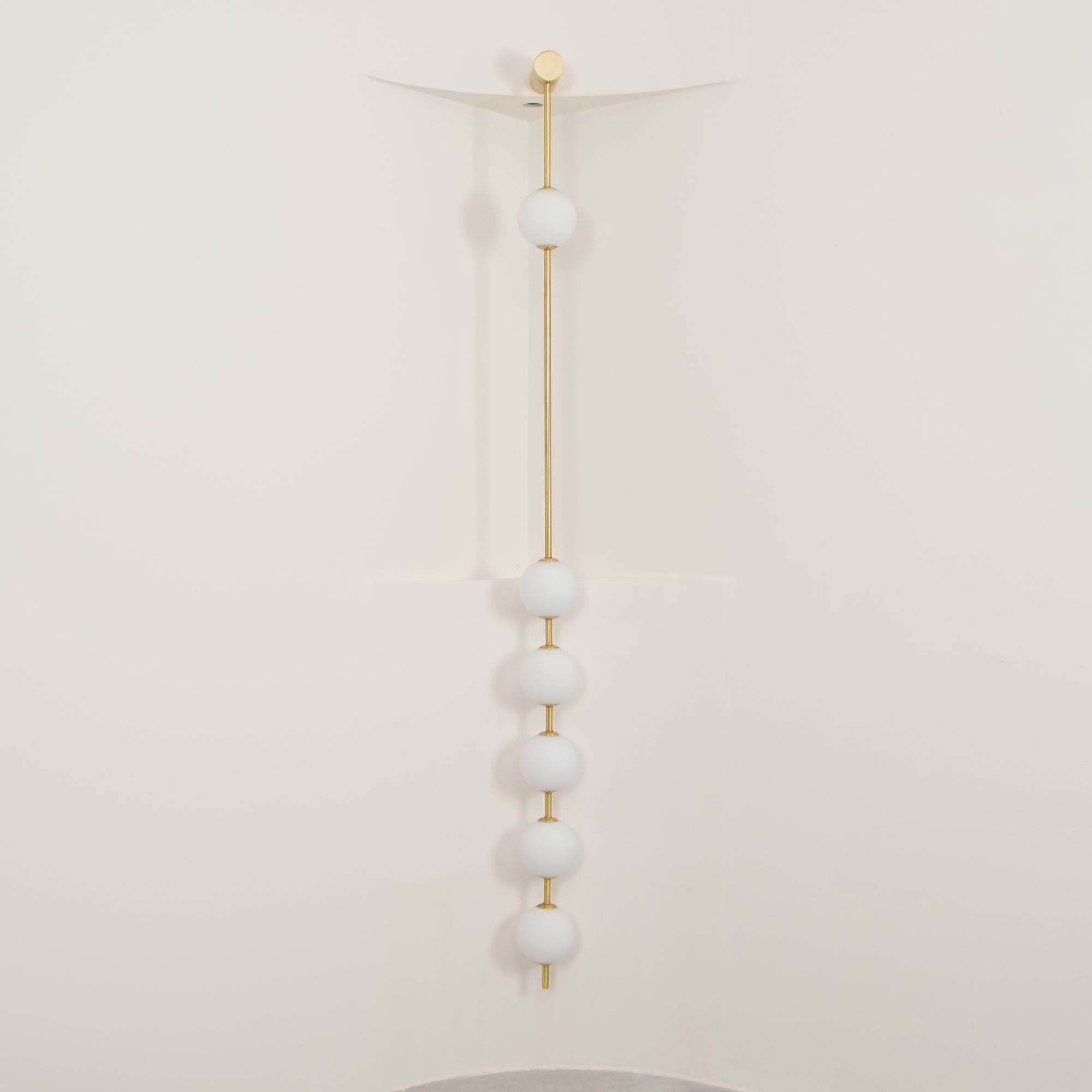 Vertical Balls Wall Lamp - Lumpaz