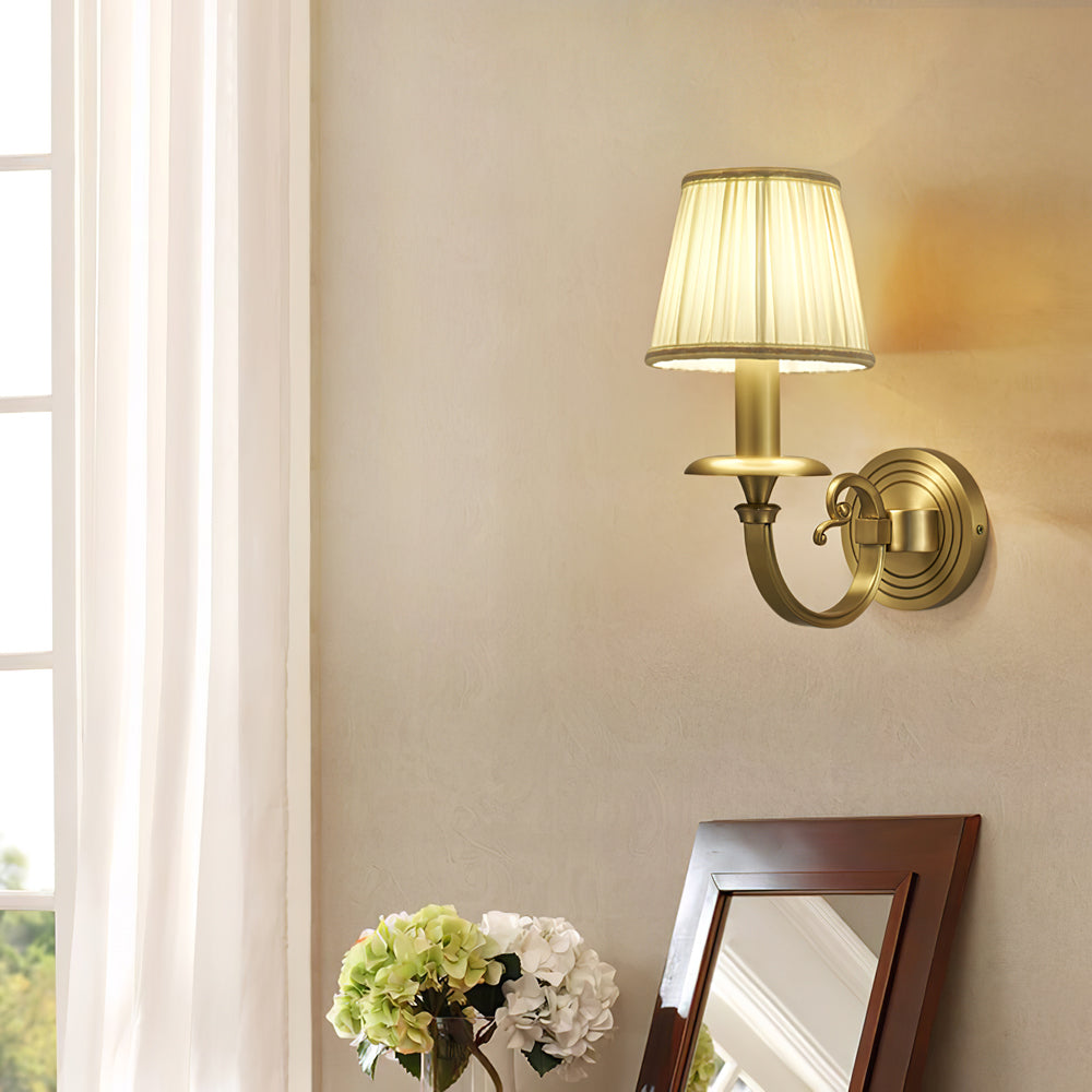 Pleated Brass Wall Lamp - Lumpaz