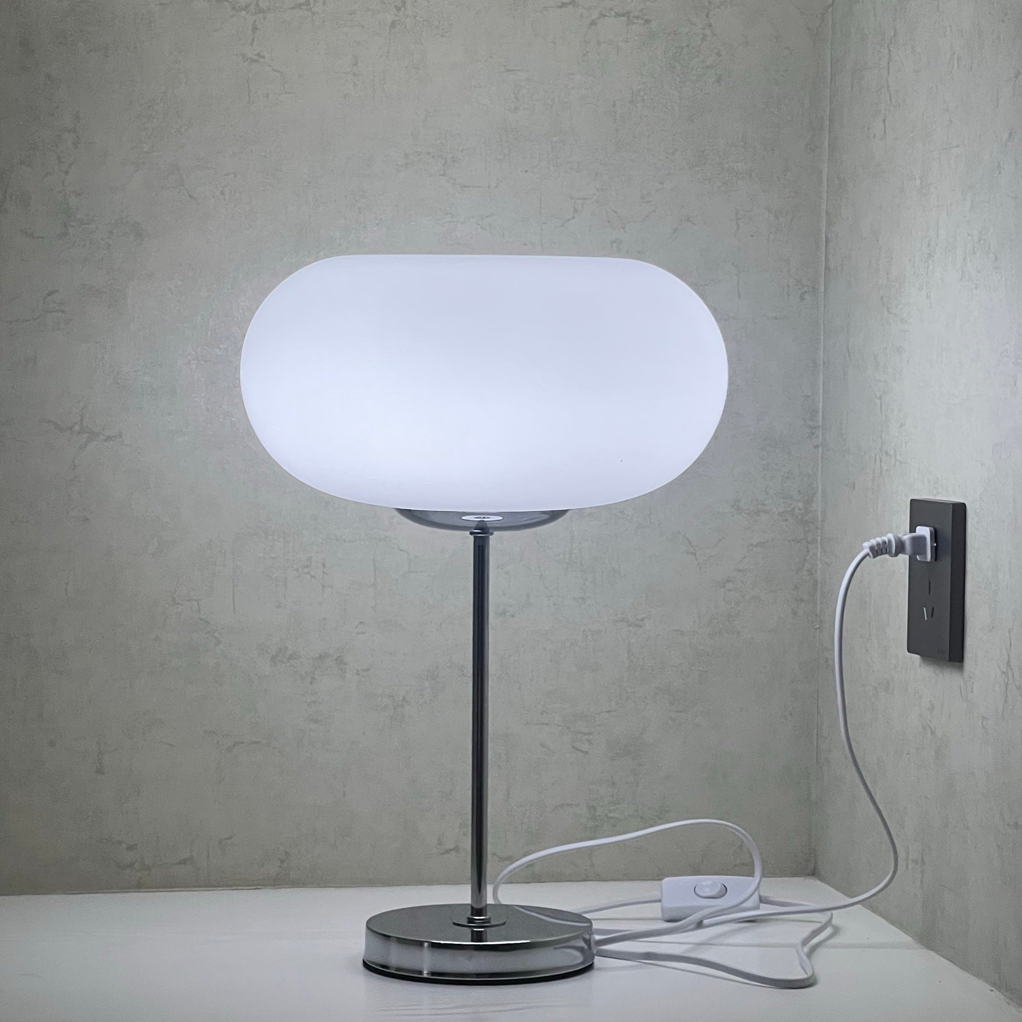 Lumi Table Lamp - Lumpaz