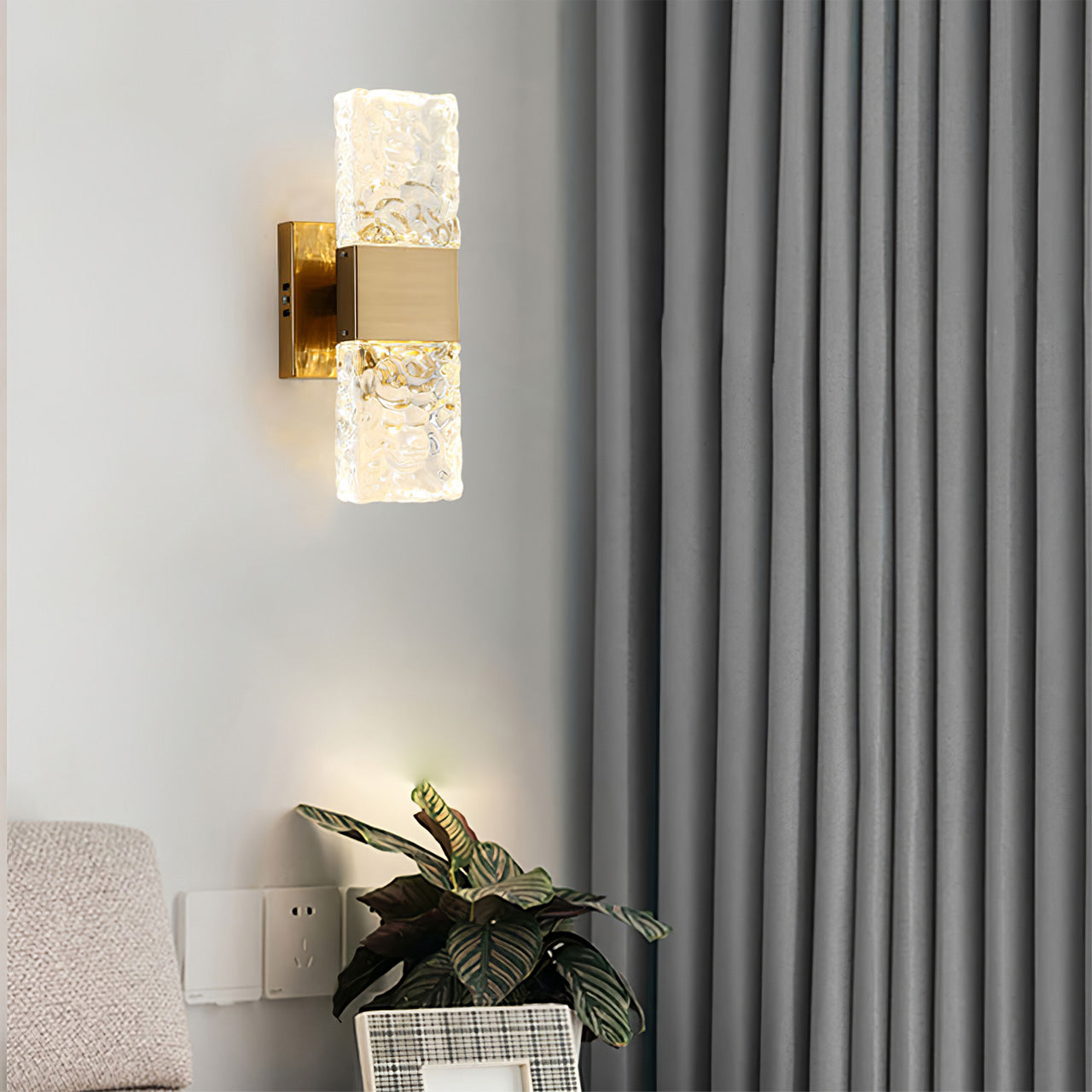Vega Wall Lamp - Lumpaz