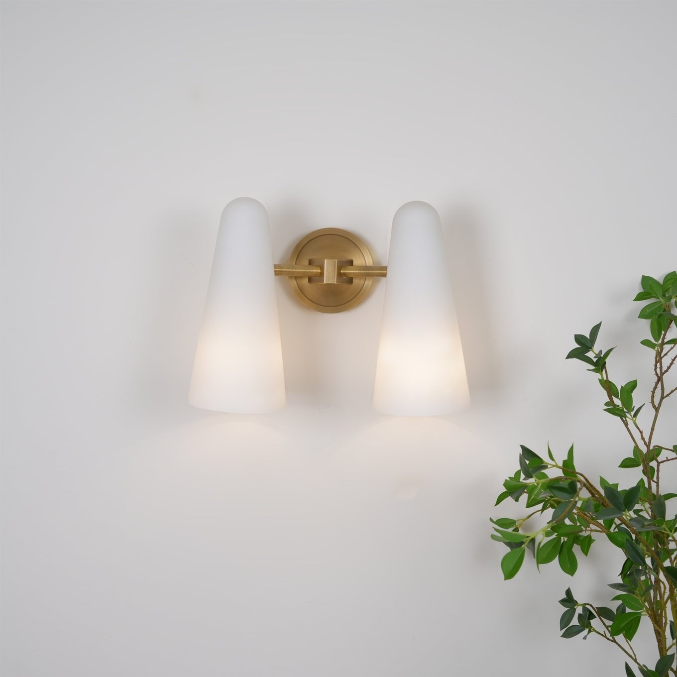 Montfaucon Wall Lamp - Lumpaz