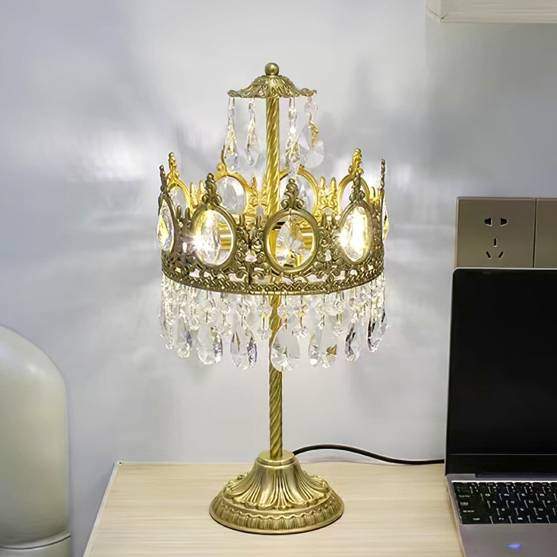 Vintage Crystal Table Lamp - Lumpaz