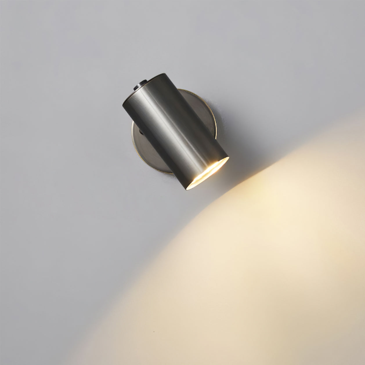 Eduard Wall Lamp - Lumpaz