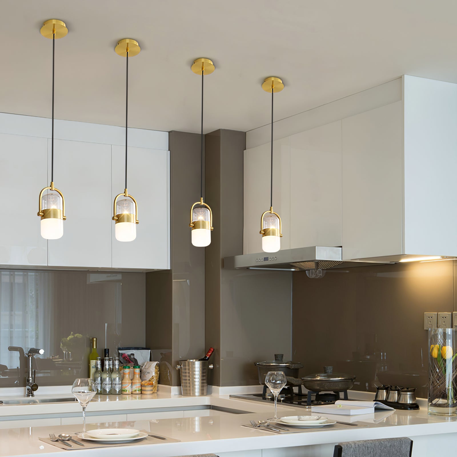 Capsule Rotating Pendant Lamp - Lumpaz