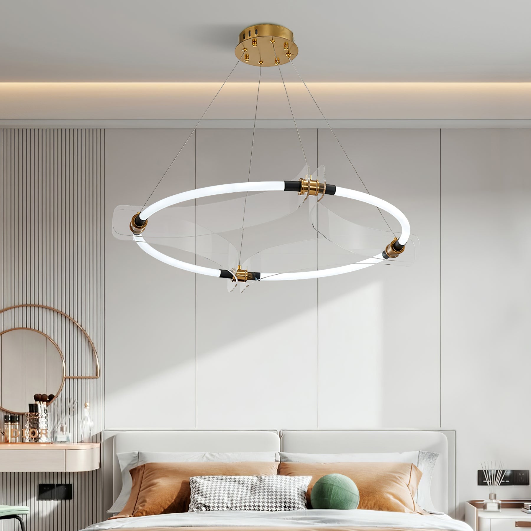 Four Acrylics Round Chandelier - Lumpaz