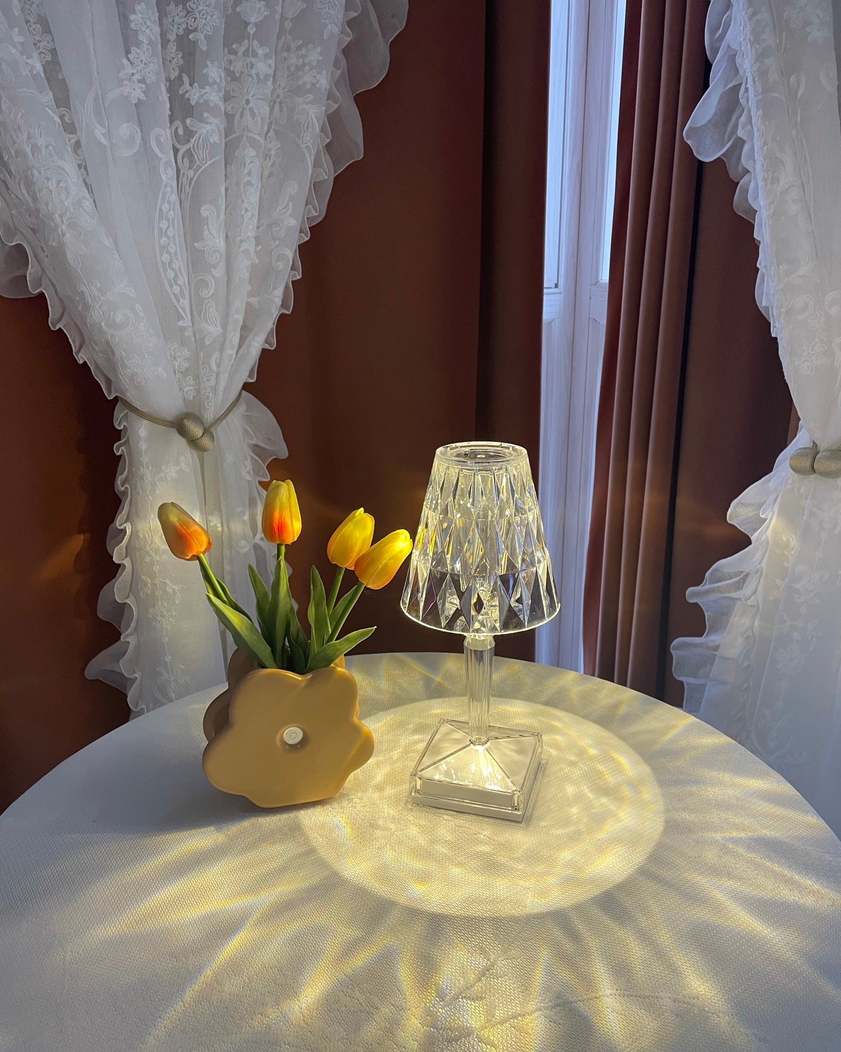 Sparkle Glam Built-in Battery Table Lamp - Lumpaz