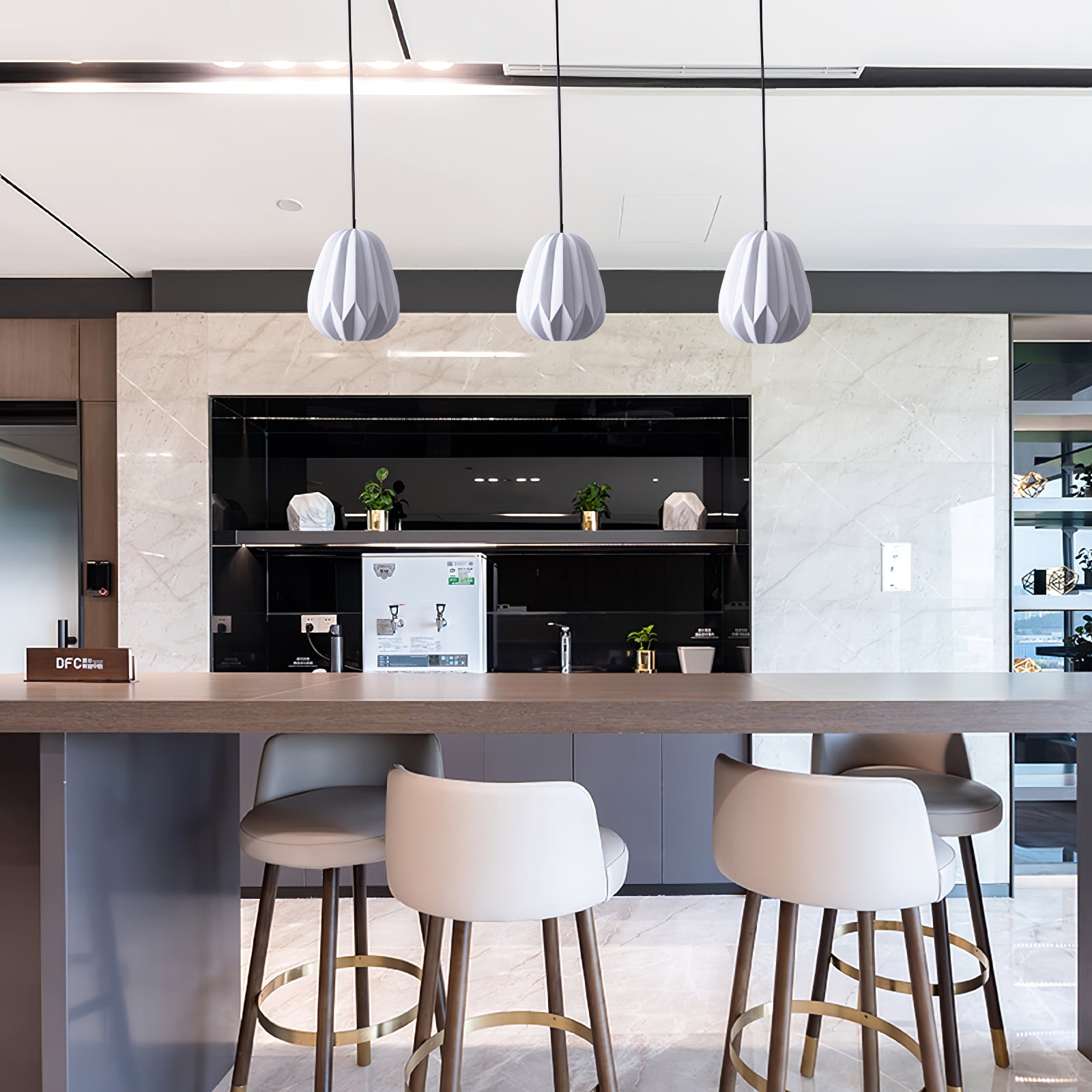 Papaya Resin Pendant Lamp - Lumpaz