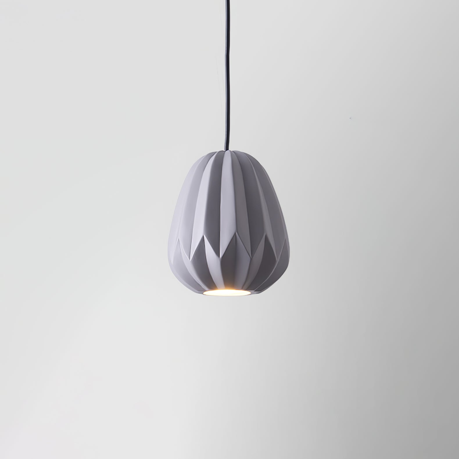 Papaya Resin Pendant Lamp - Lumpaz