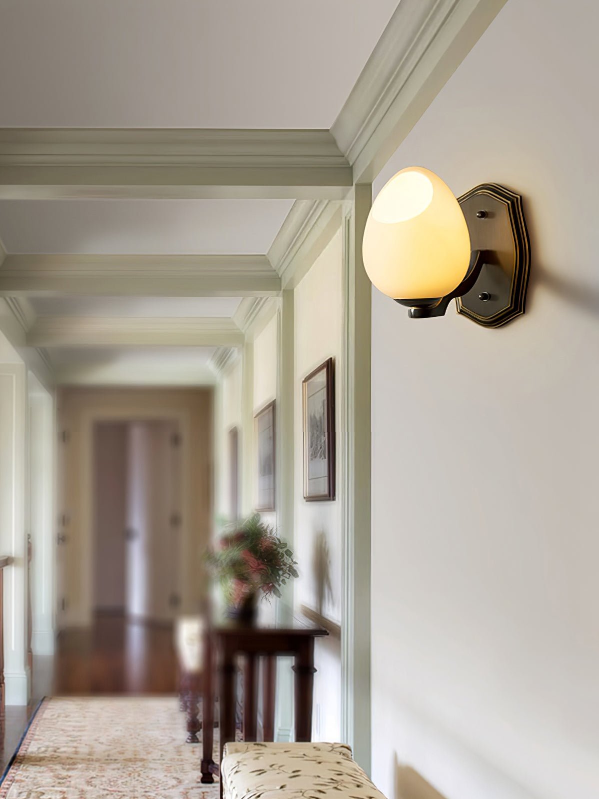 Egg Like Wall Lamp - Lumpaz