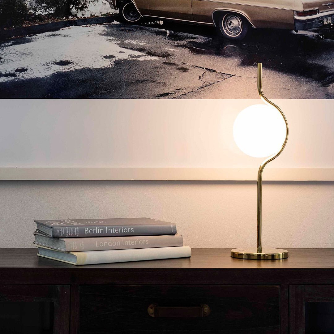 Levita Table Lamp - Lumpaz