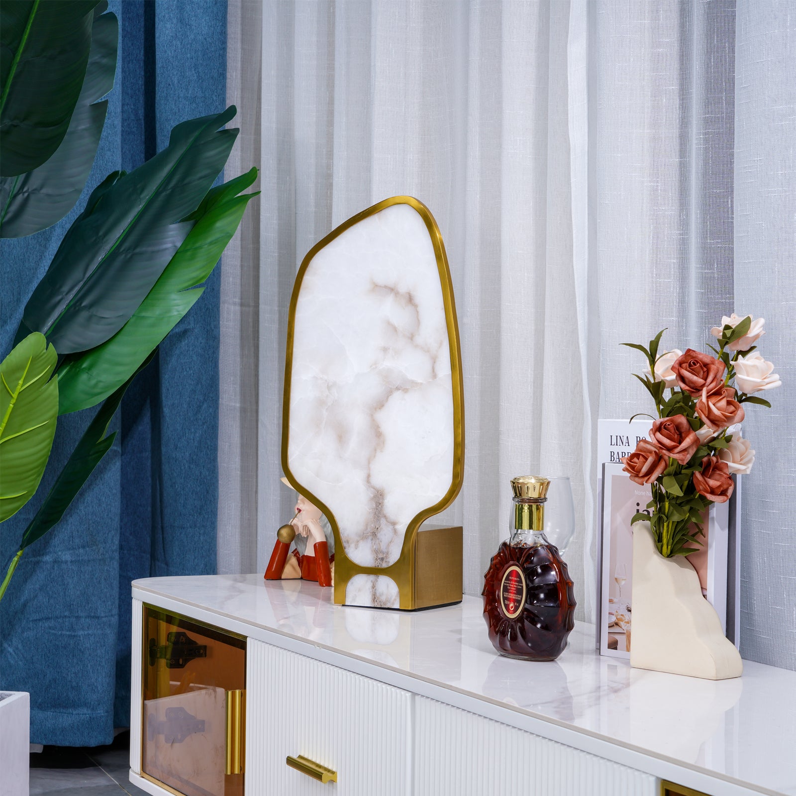 Andrea Alabaster Table Lamp - Lumpaz