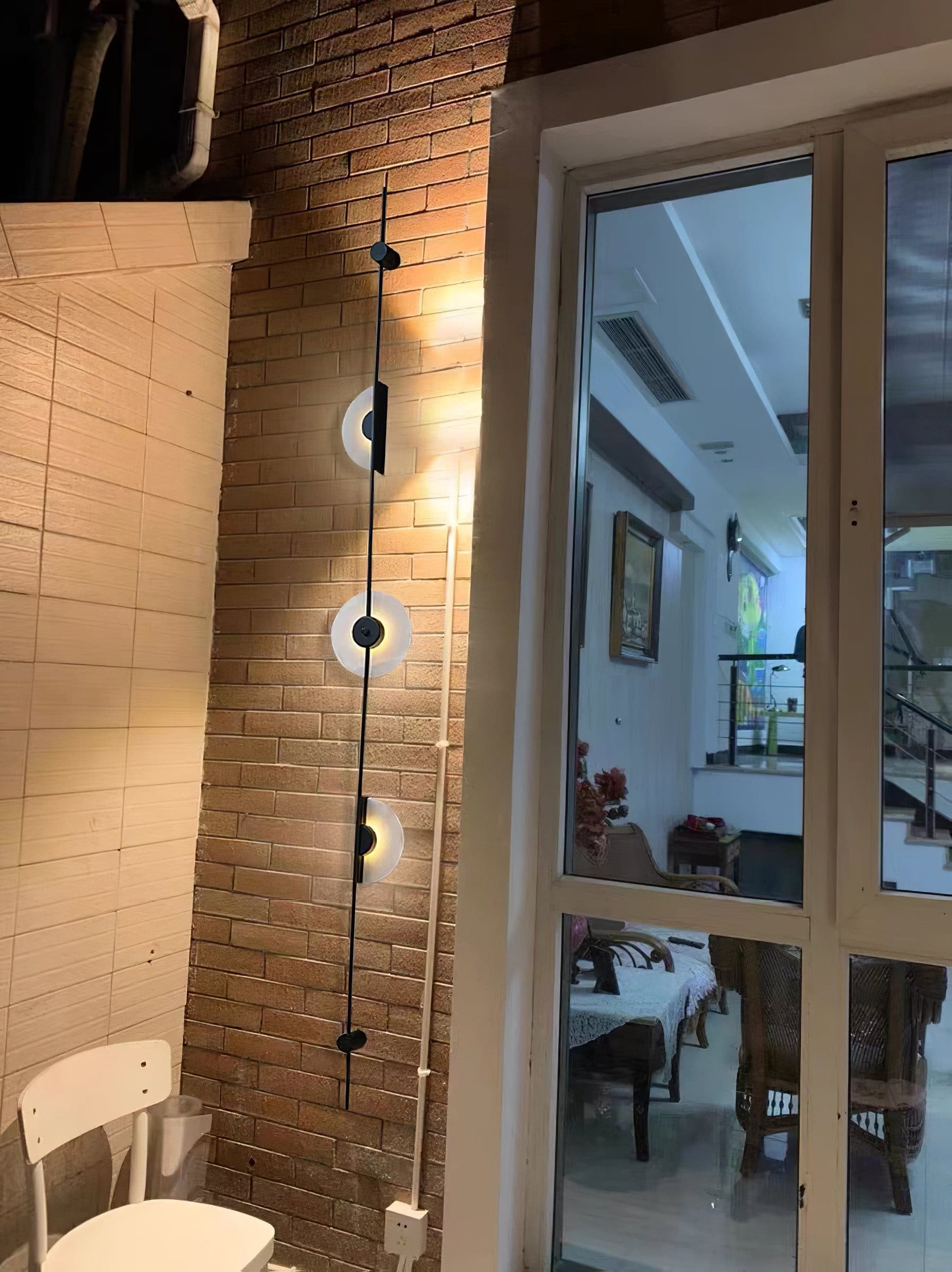 Black Slender Alabaster Wall Lamp - Lumpaz