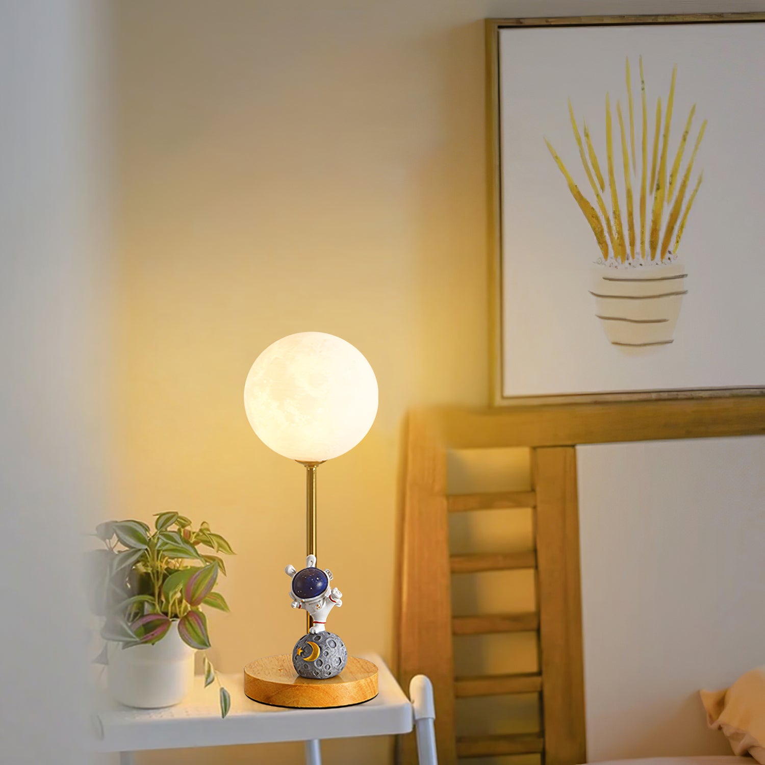 Creative Moon Table Lamp - Lumpaz