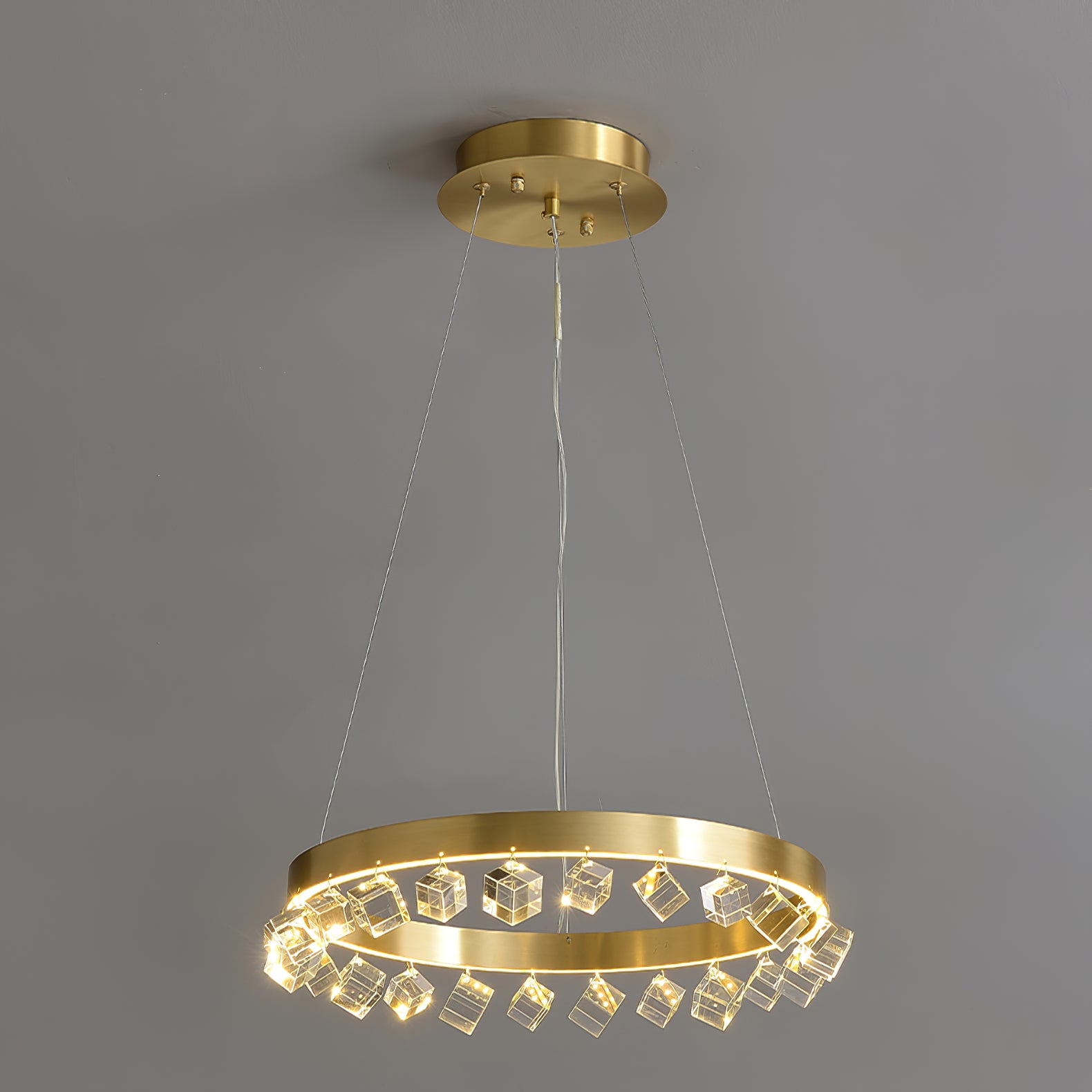 Loop Crystal Chandelier - Lumpaz