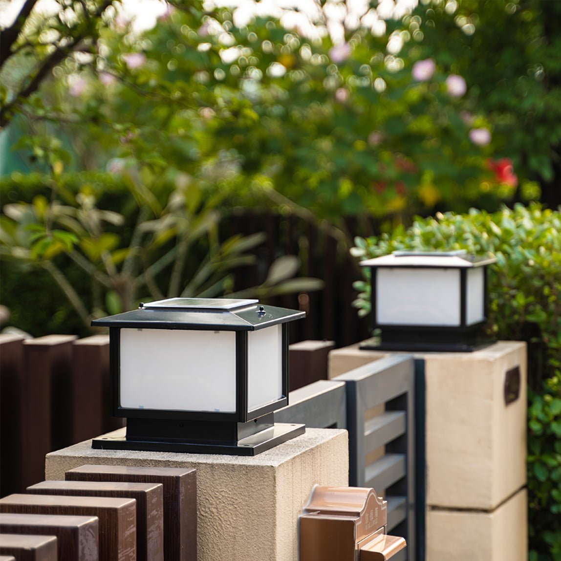 Triton Table Lamp - Lumpaz