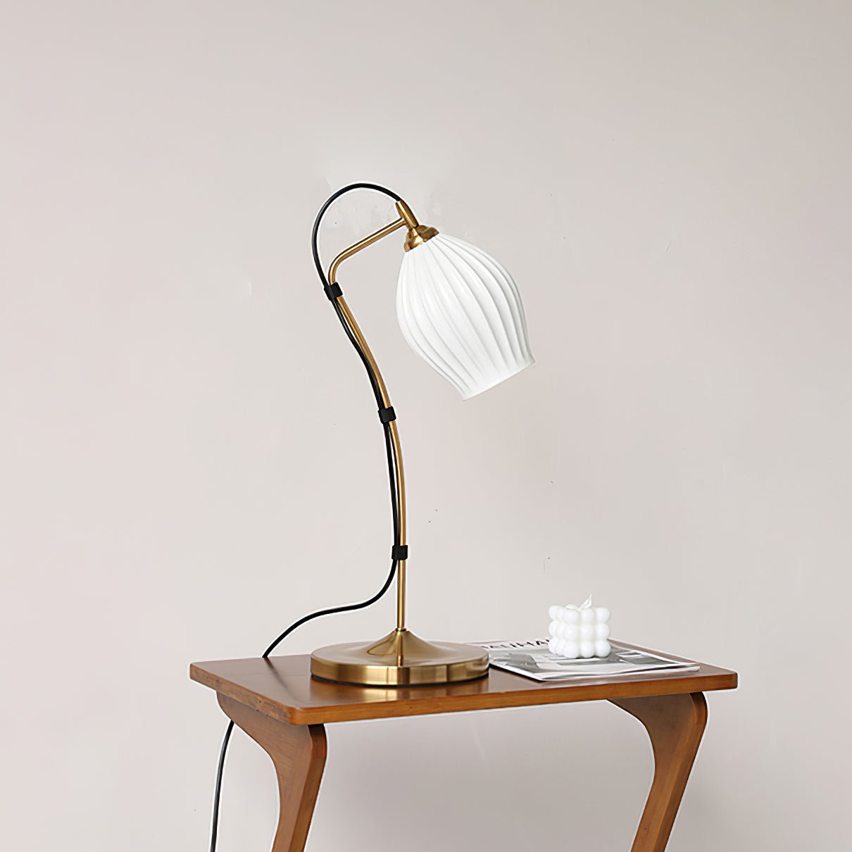 Ceramic Ribbed Table Lamp - Lumpaz