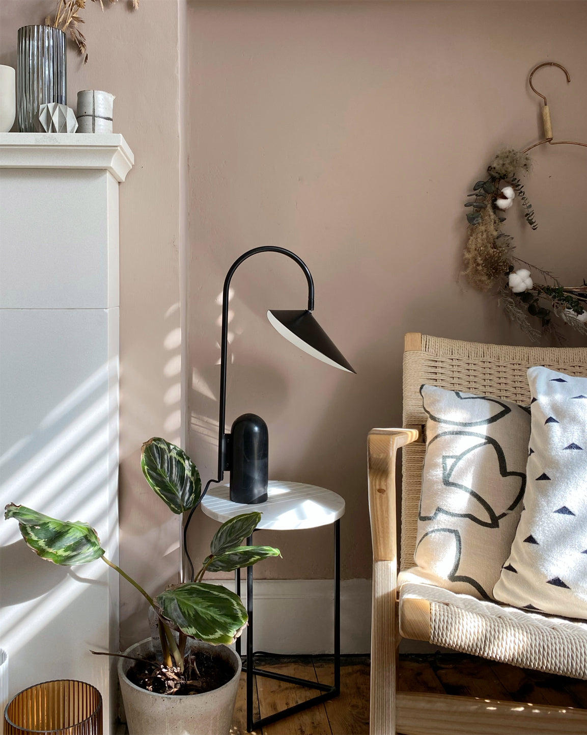 Arum Table Lamp - Lumpaz
