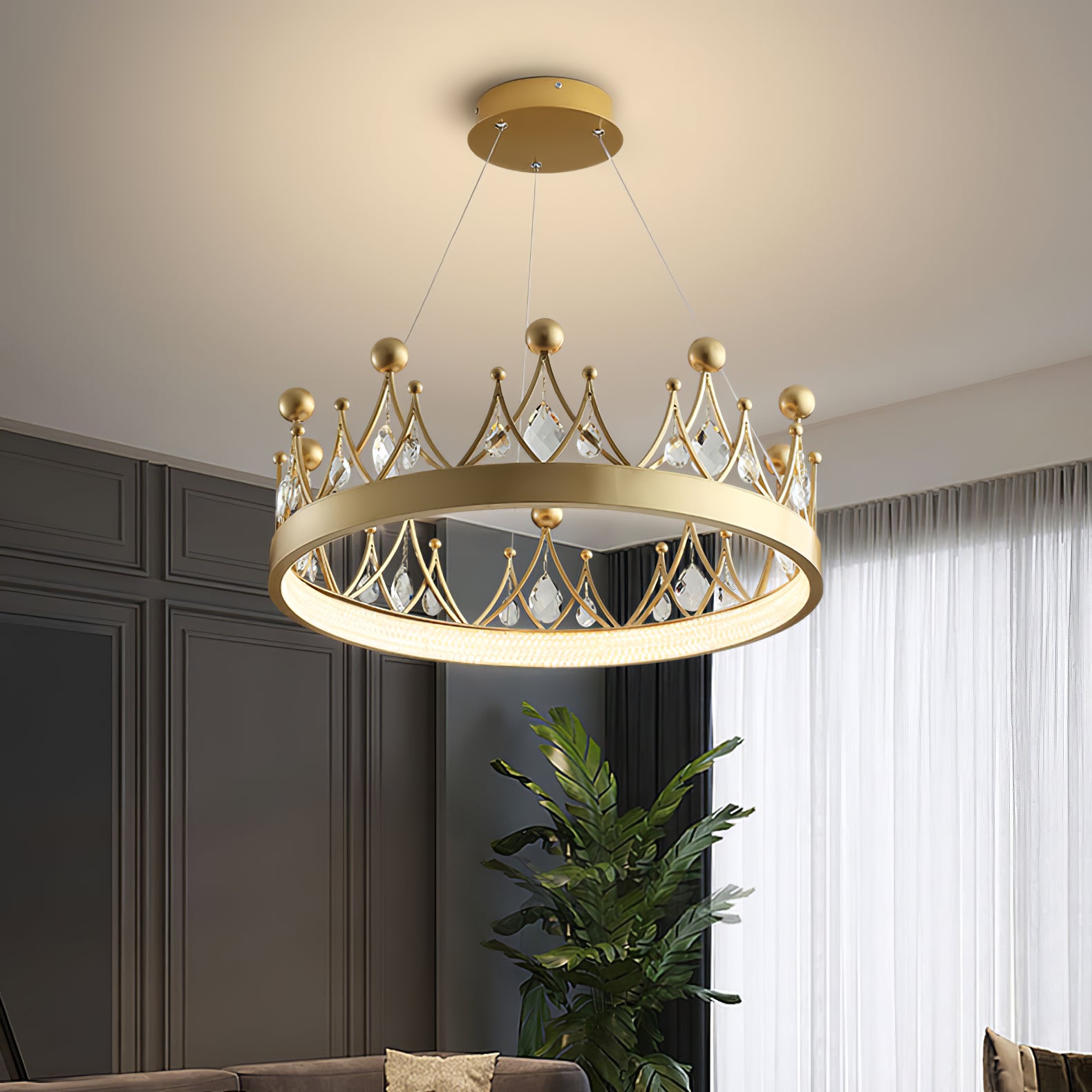 Crown Chandelier - Lumpaz