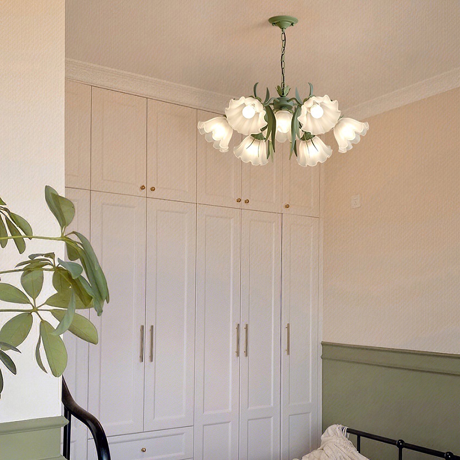 Burkett Chandelier - Lumpaz