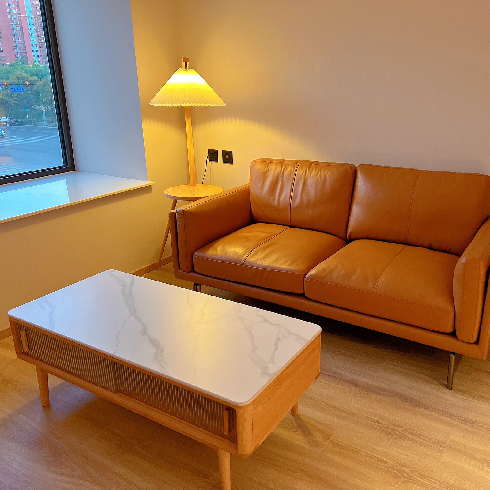 Caprani Tray Floor Lamp - Lumpaz