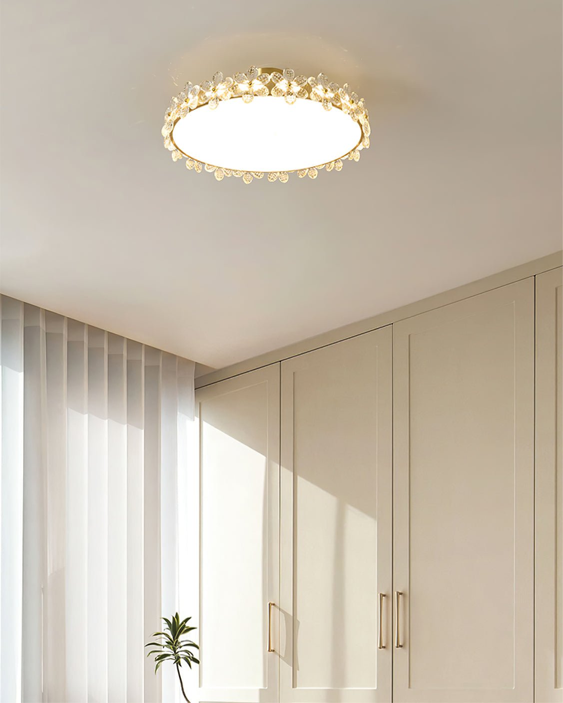Petal Crystal Ceiling Lamp - Lumpaz