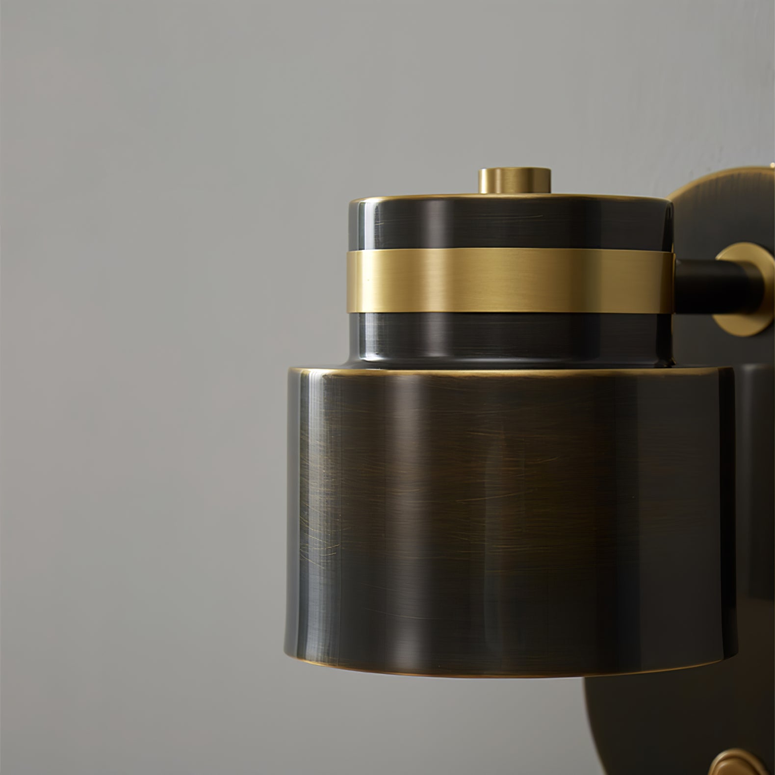 Brass Cylinder Wall Lamp - Lumpaz