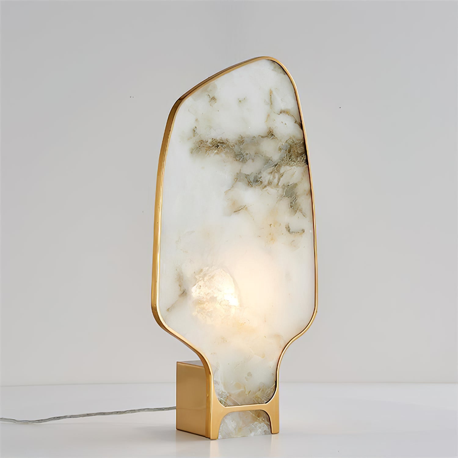 Andrea Alabaster Table Lamp - Lumpaz