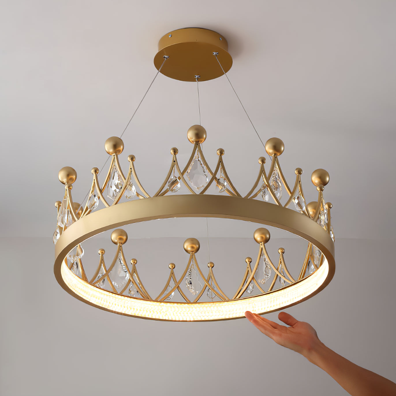 Crown Chandelier - Lumpaz
