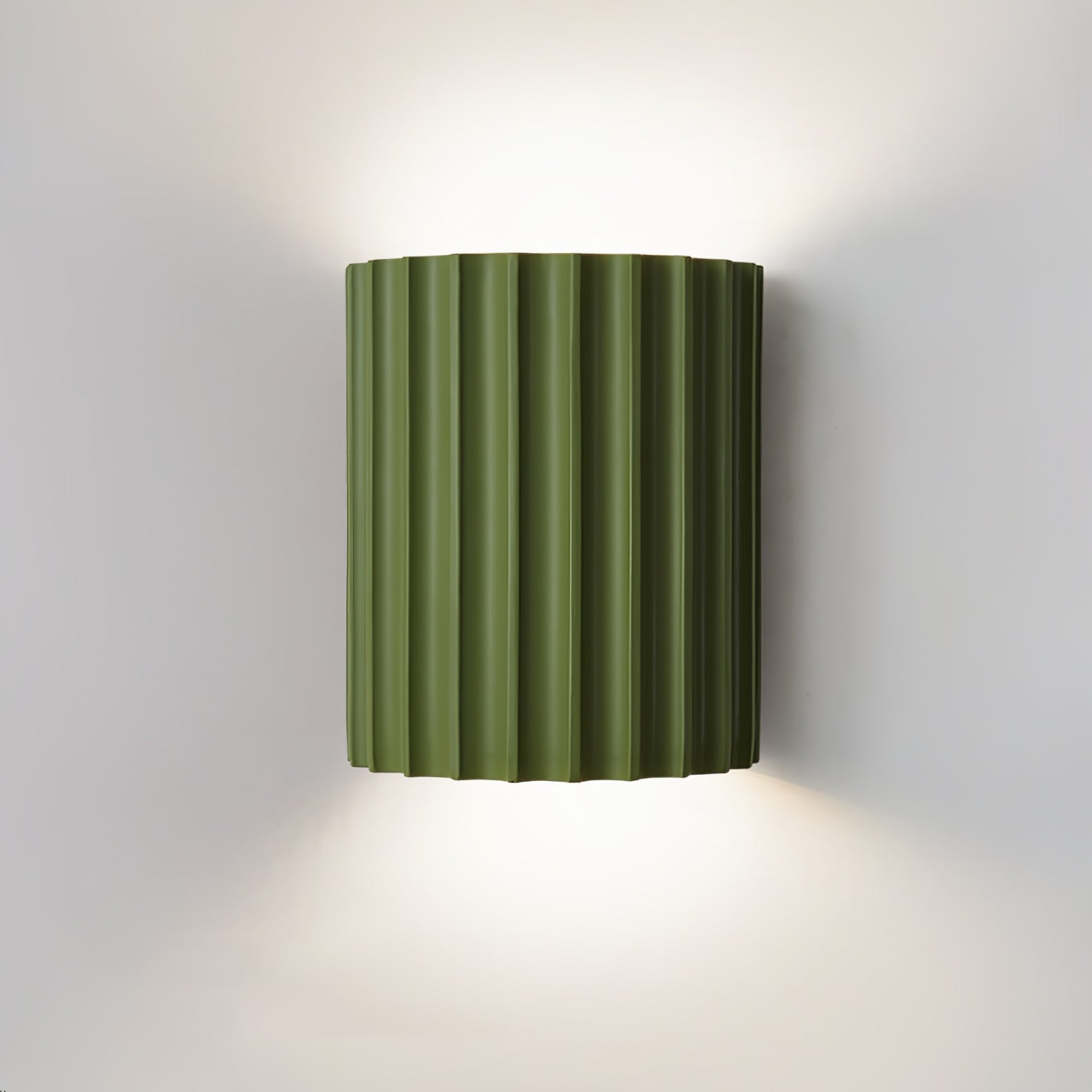 Fluted Resin Wall Lamp - Lumpaz