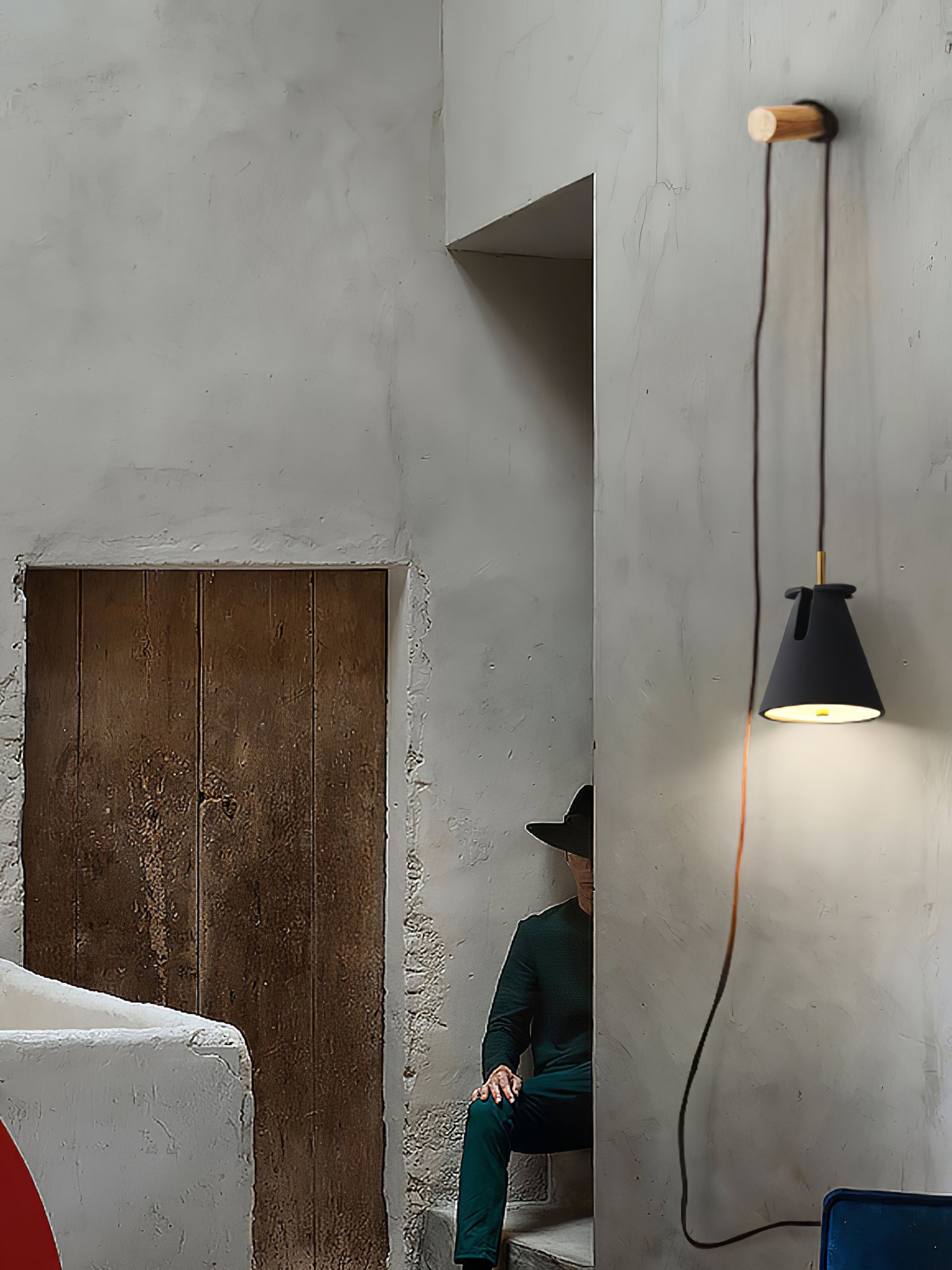 Kettle Resin Pendant Lamp - Lumpaz