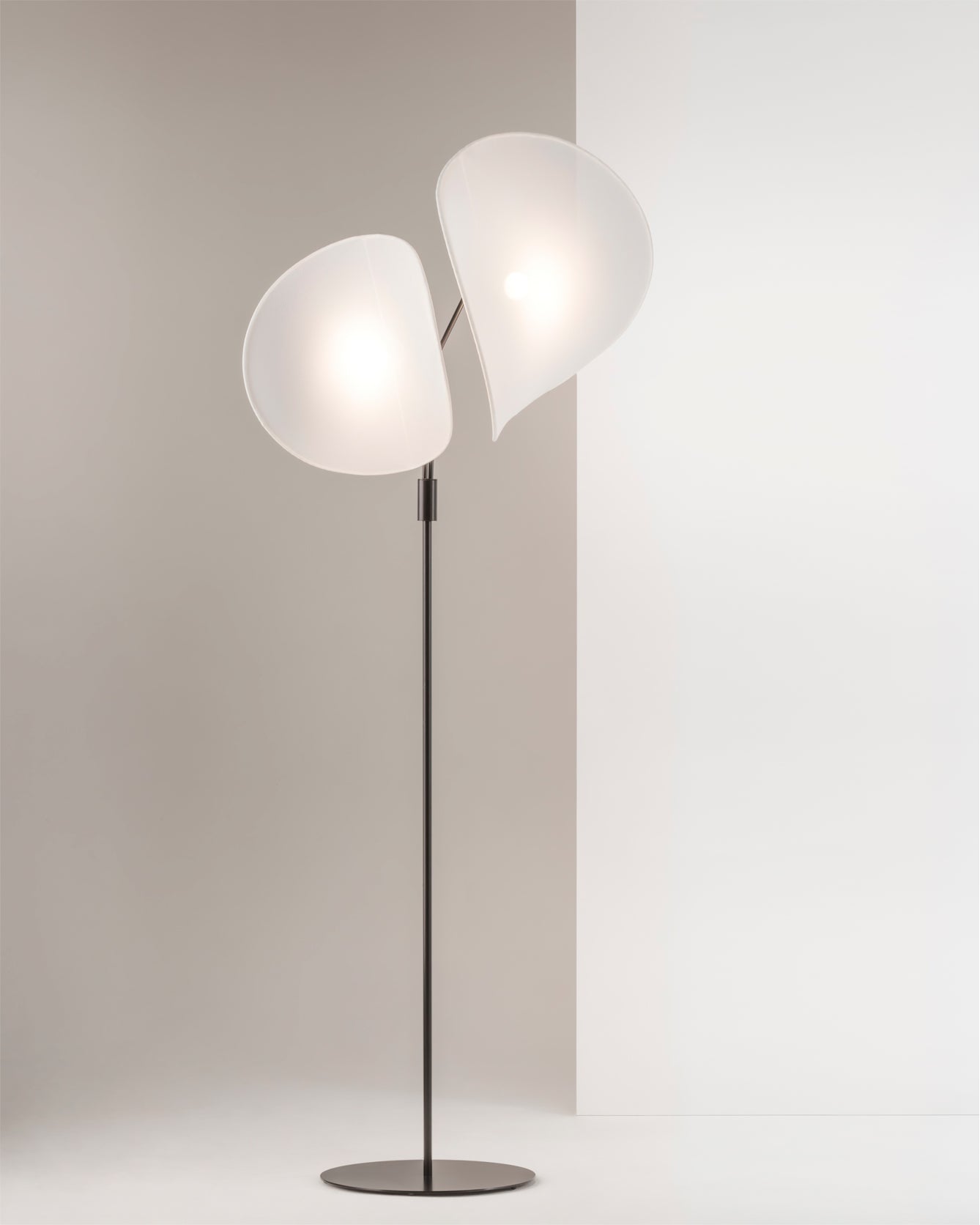 Manta Floor Lamp - Lumpaz