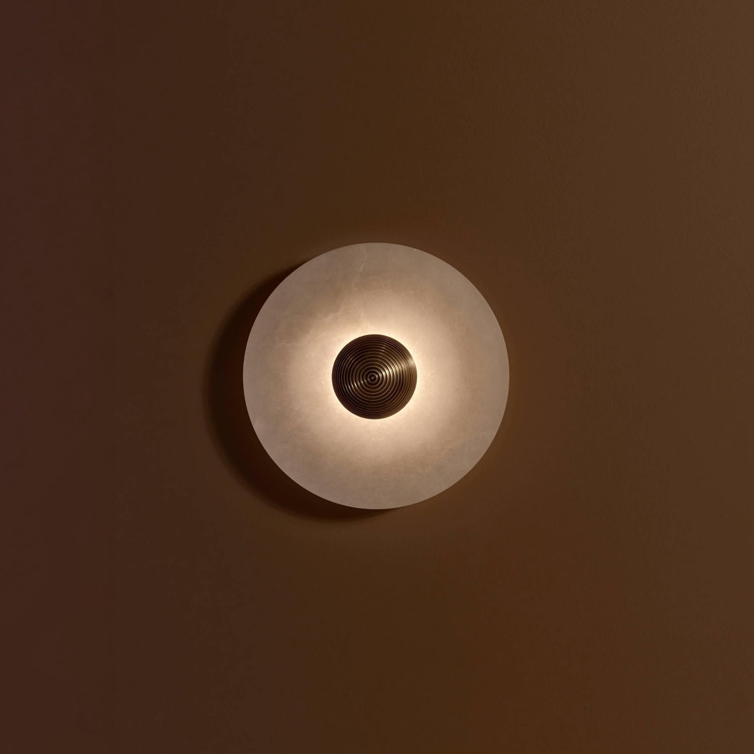 Round Alabaster Wall Lamp - Lumpaz