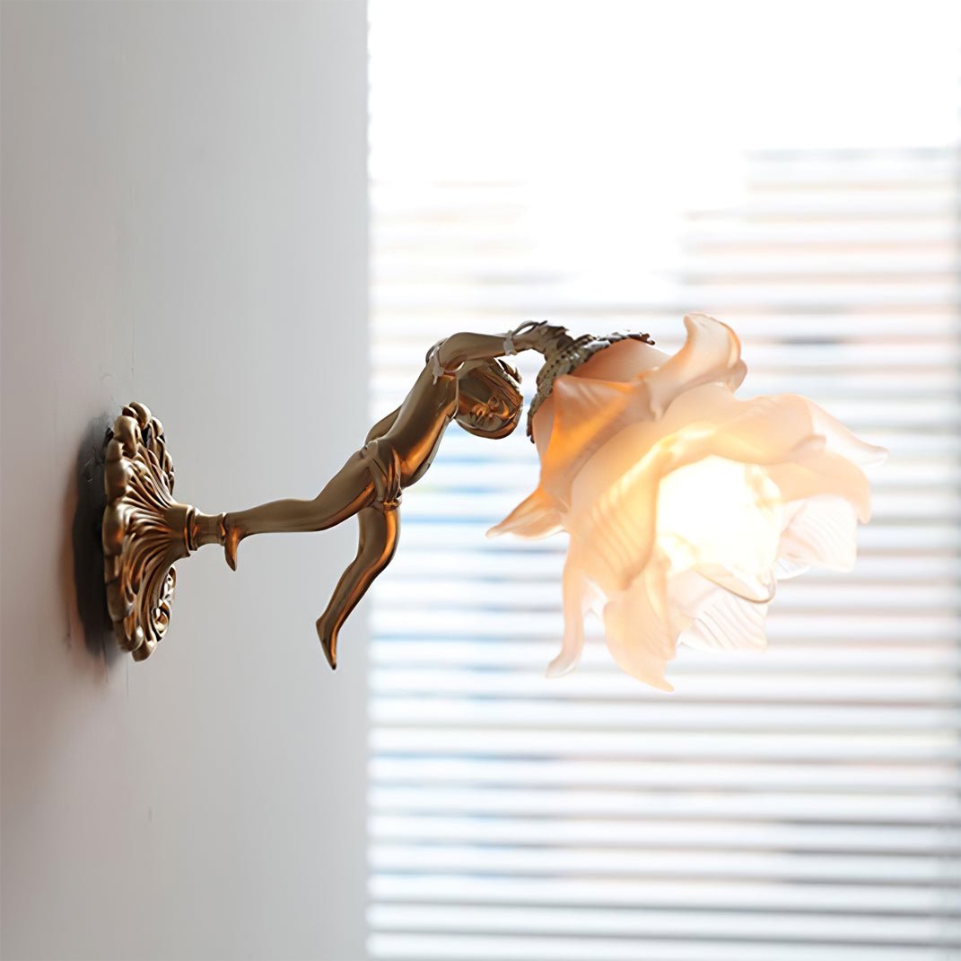 Putti Statuettes Brass Wall Lamp - Lumpaz