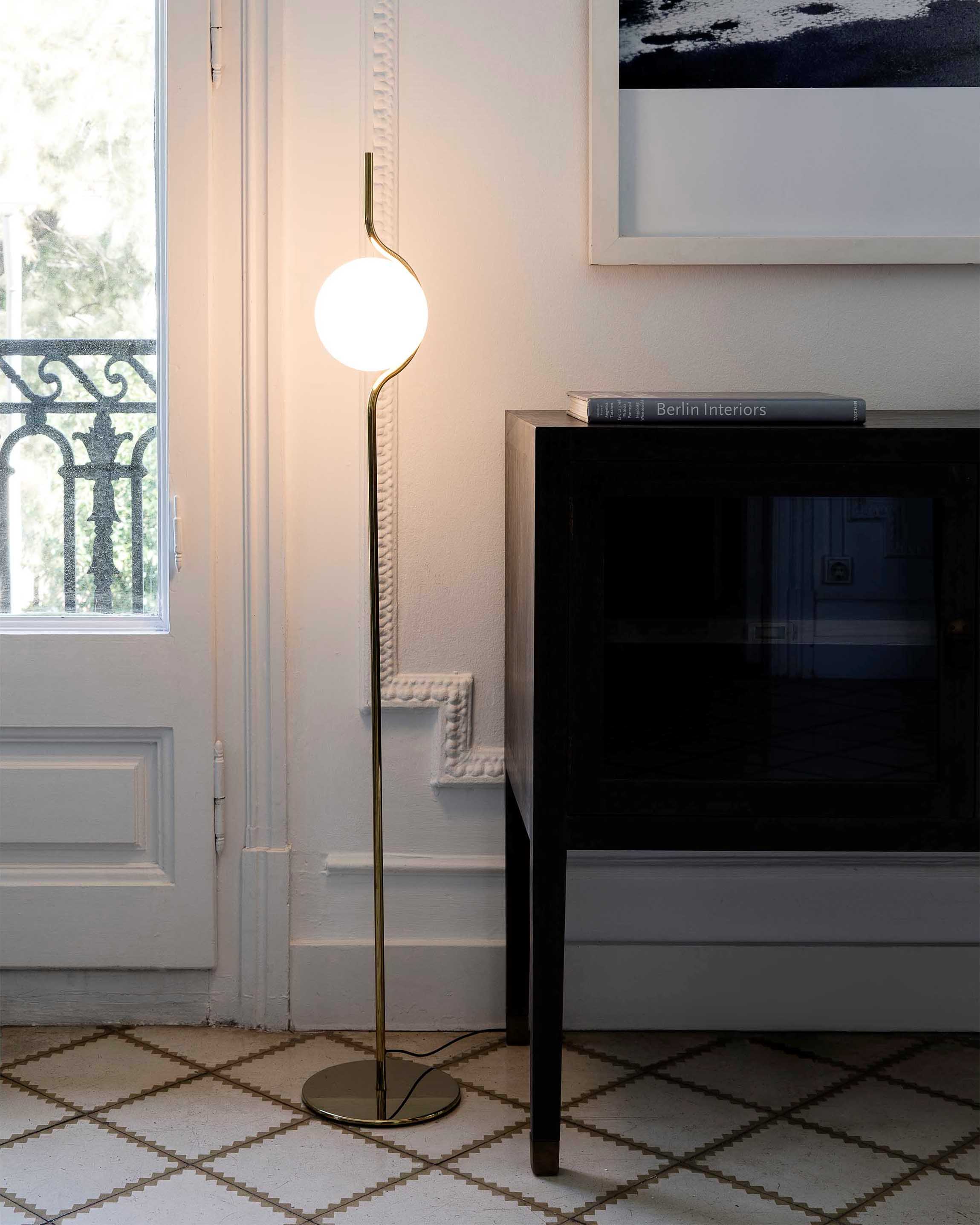 Levita Floor Lamp - Lumpaz