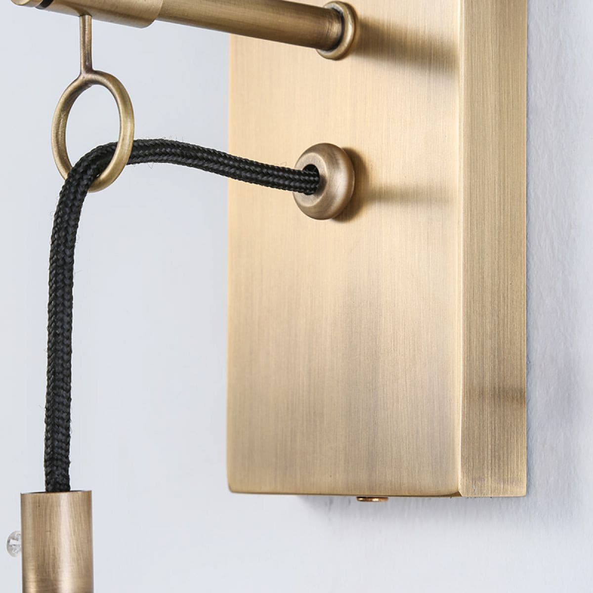 Lure Wall Lamp - Lumpaz