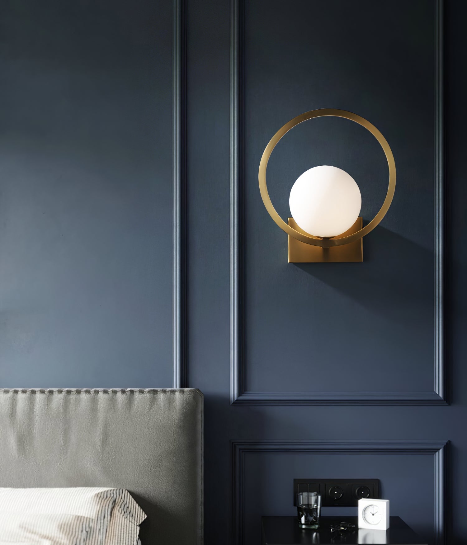 Lunar Brass Wall Lamp - Lumpaz