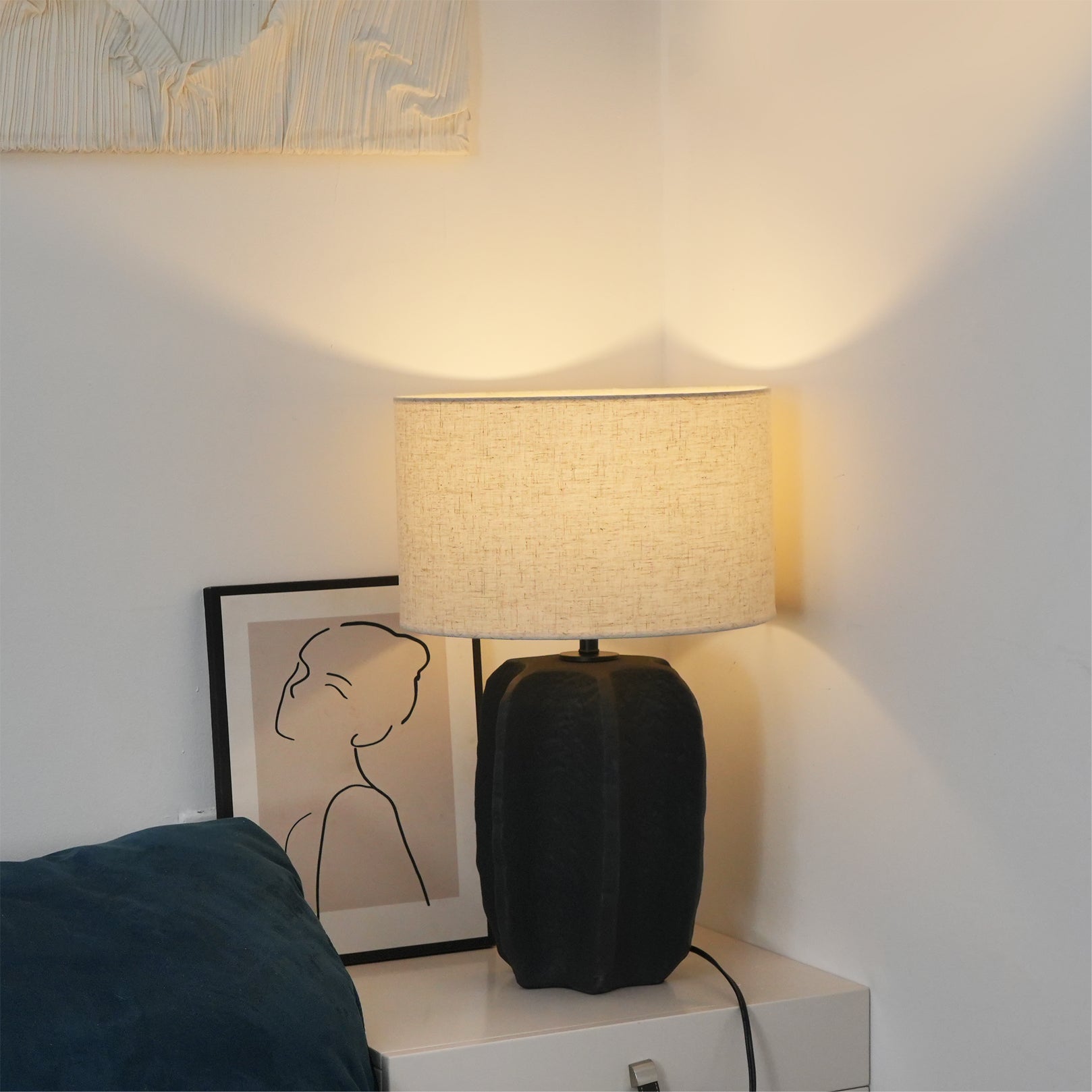 Torso Table Lamp - Lumpaz