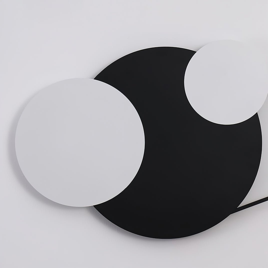Vertical Trio Wall Lamp - Lumpaz