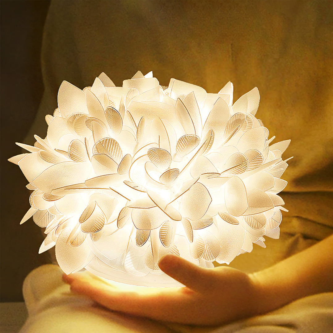 Veli Foliage Table Lamp - Lumpaz