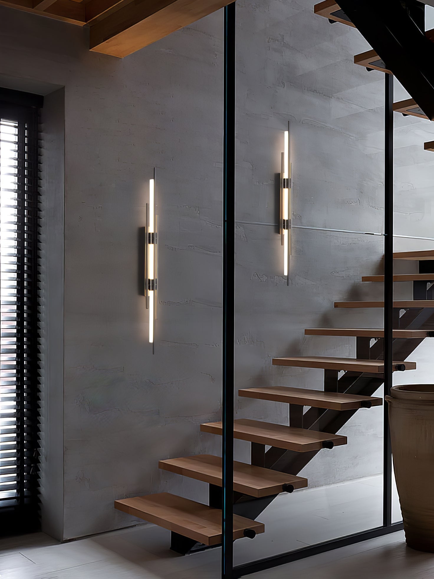 Brass Line Wall Lamp - Lumpaz