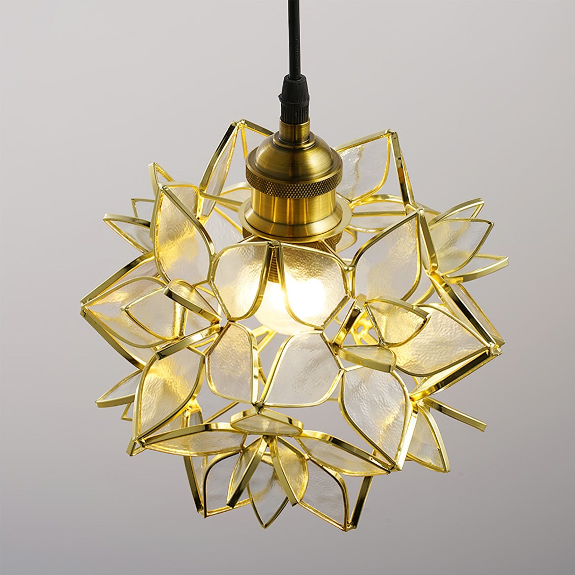 Capiz Pendant Lamp - Lumpaz